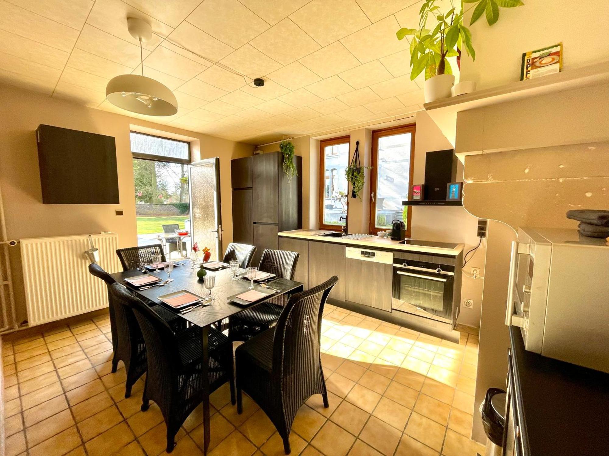 Homestay Villa O Virton Buitenkant foto